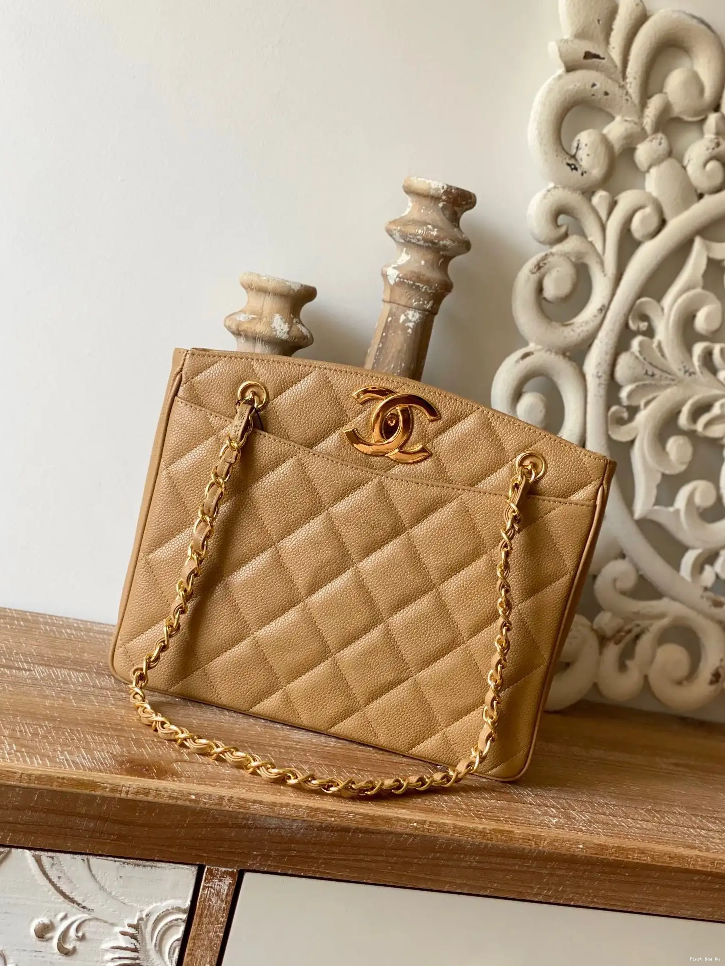 First Bag Ru CHANEL TOTE VINTAGE 0630